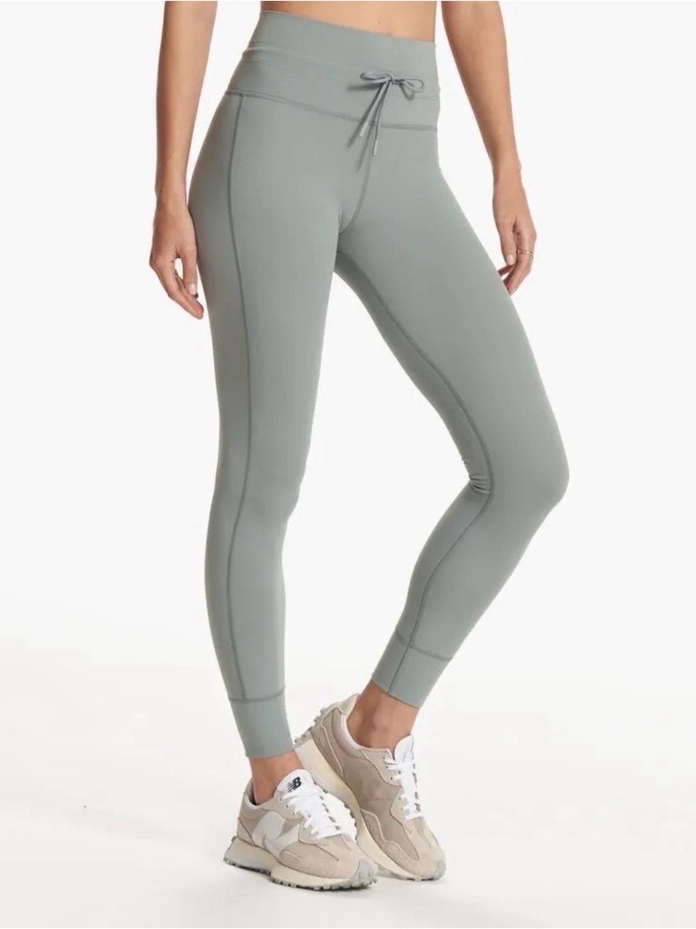 Vuori Daily Legging. Color: Sage, Size XS